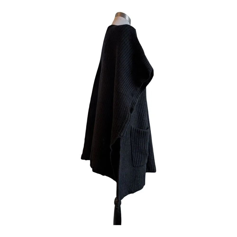 Wilfred Aritzia Black 💯 Wool Oversized Poncho Vest  Sweater One Size Pockets - Picture 11 of 11